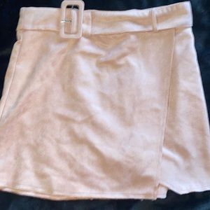 Pink skirt with belt